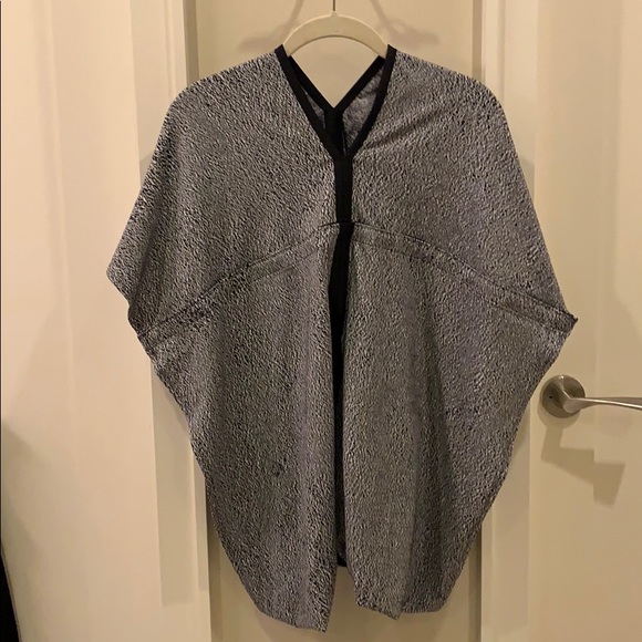 Lululemon Vinyasa Scarf - Picture 3 of 3